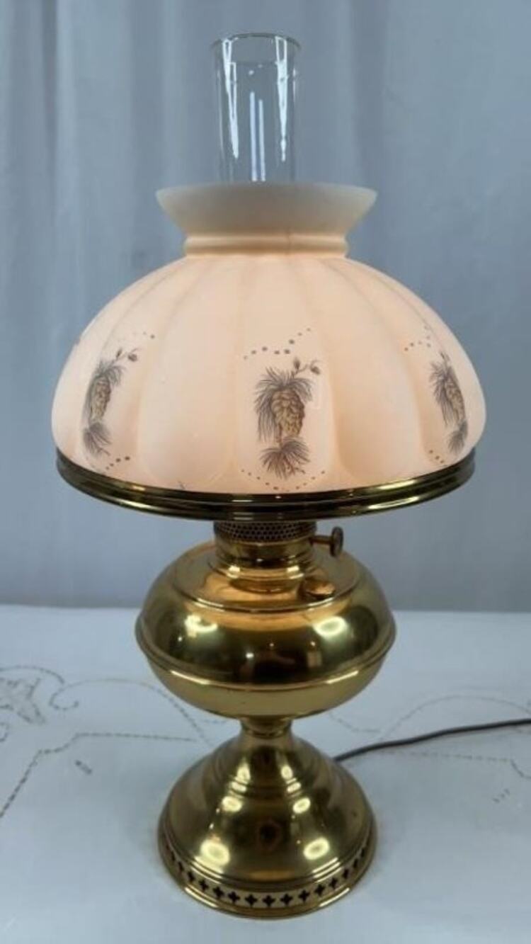 Aladdin Brass Table Lamp w/ Hand-Painted Milk Glass Shade – Model Works